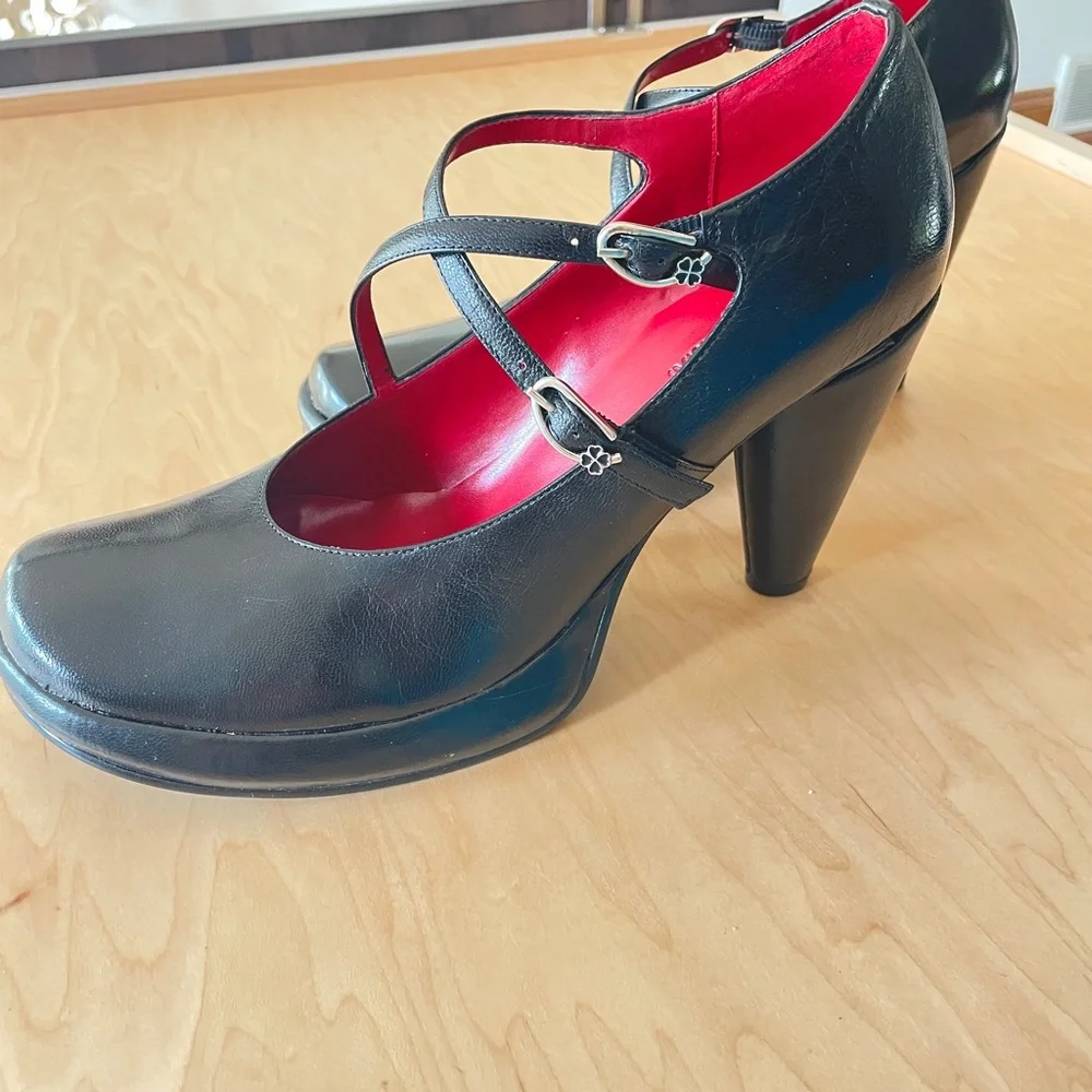 Black Women's Mary Jane Heels - Picture 8 of 11